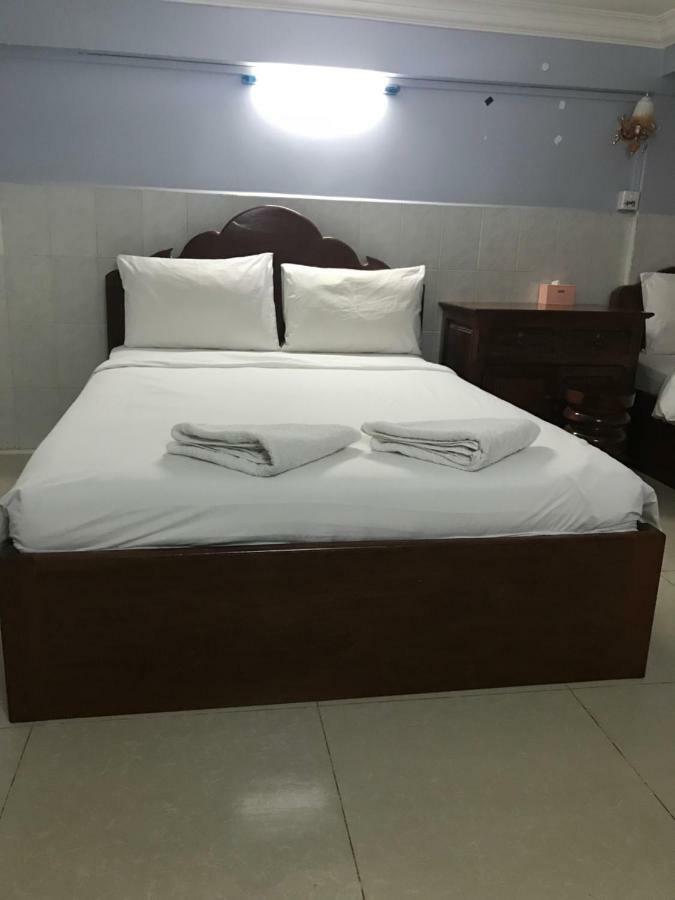 Khmer Village Guesthouse Phnom Penh Exterior foto